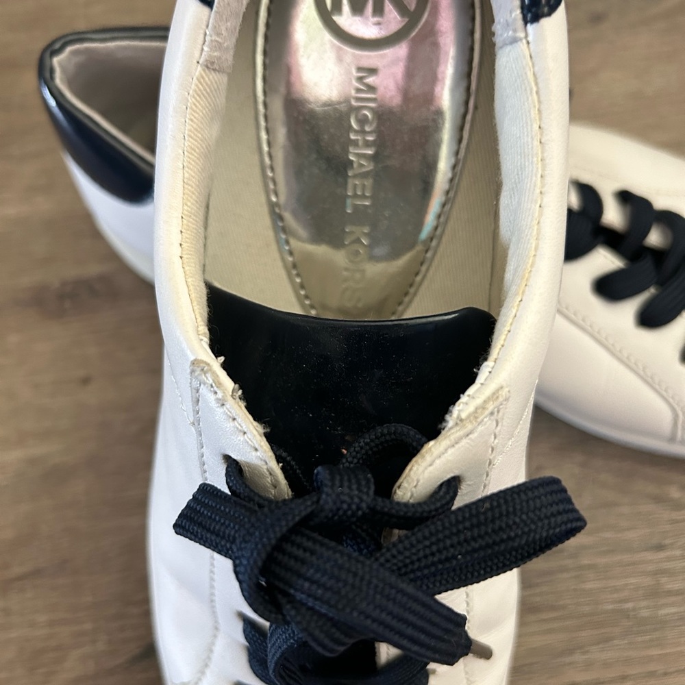 Michael Kors‎ Lace Up White Great Condition - Picture 2 of 12